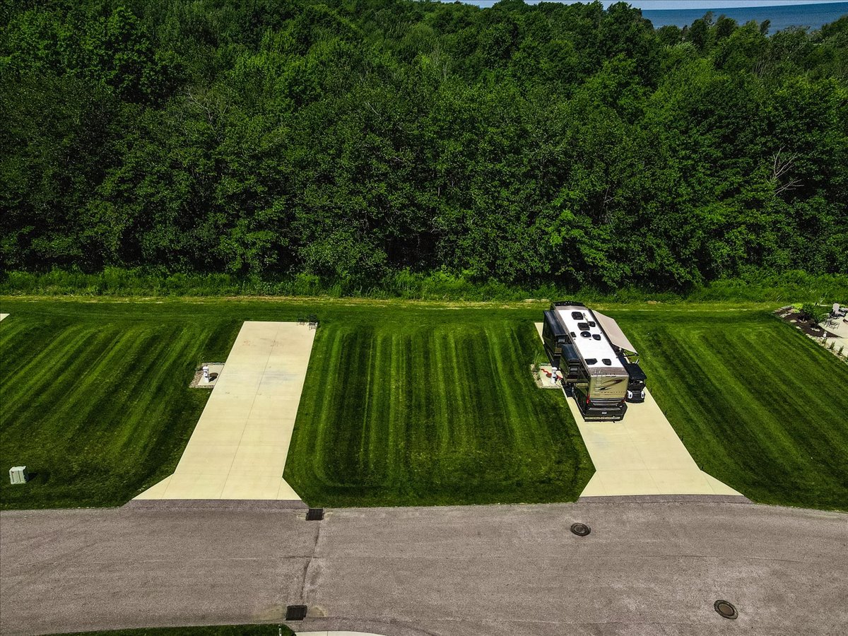 Lot 58         for sale - Motorcoach Resort Lake Erie Shores
