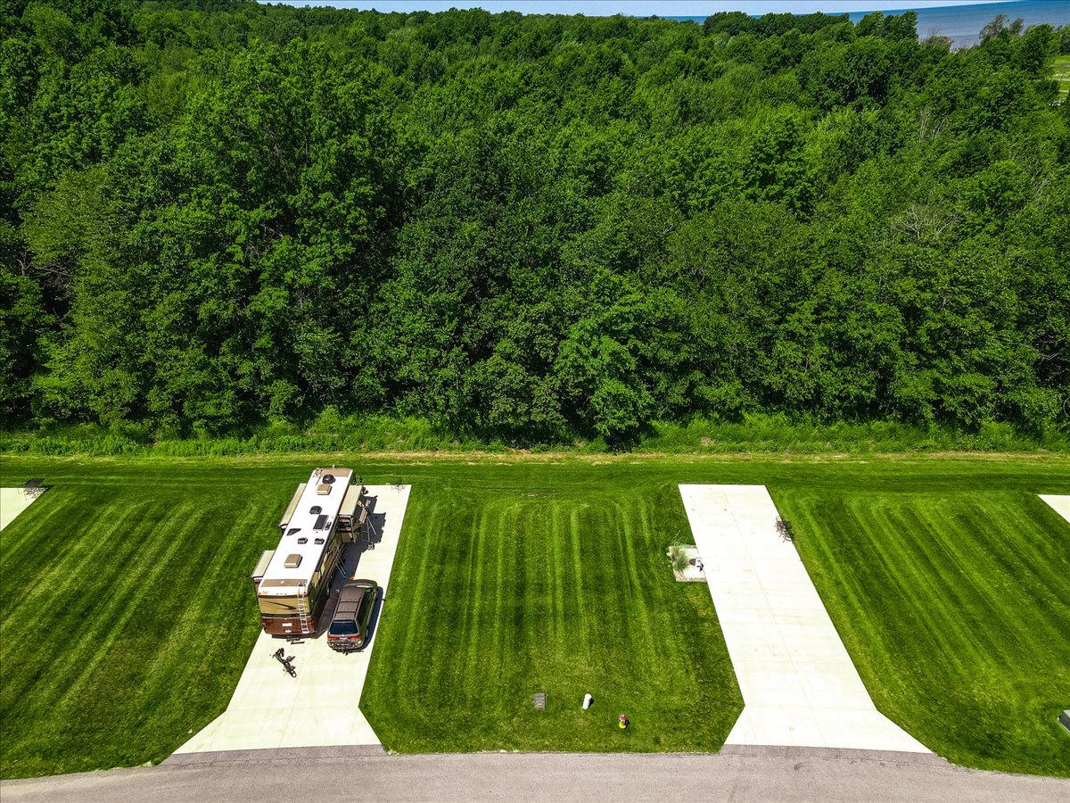 Lot 60         for sale - Motorcoach Resort Lake Erie Shores